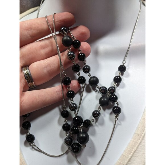 Elegant Opera Station Necklace Black Beads On Silver Tone Snake Chain - Picture 2 of 7